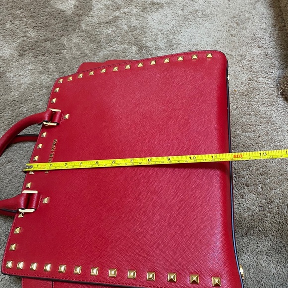 Michael Kors Selma Studded Large Red Bag $458 - Picture 6 of 9